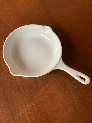Witte Le Creuset bakpan 20 cm