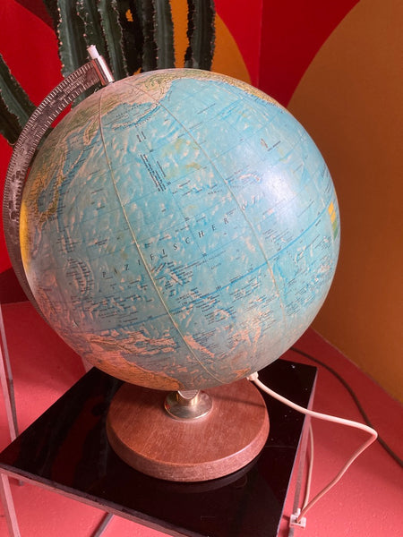 Vintage globe met verlichting