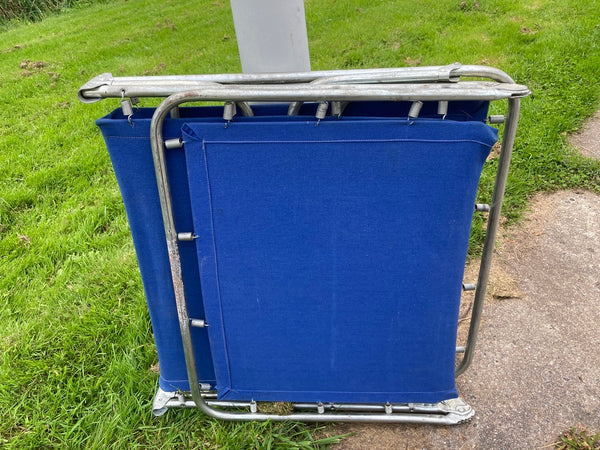 Blauwe canvas stretcher