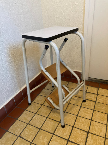 Formica trapkruk